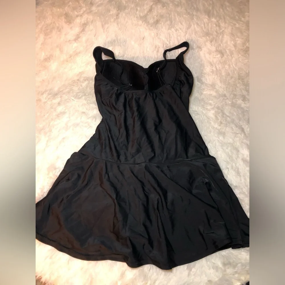 St Tropez VENUS Women's One Piece Swimsuit Swim-skirt - Black size 10 14 and 8